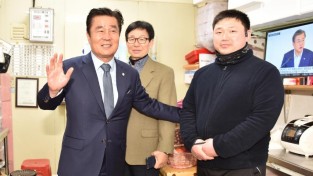 2019.04.03 영광군 세쌍둥이 자녀 탄생 축하 방문-004.JPG