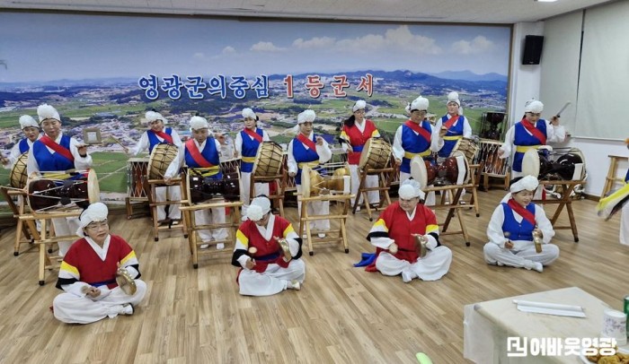 1.사진(군서면 하누리 두둘패 정기발표회 성료)1.jpg