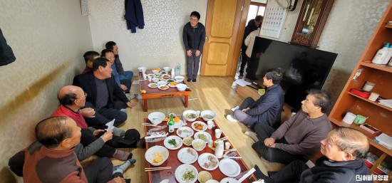 1.사진(염산면, 병오년 적토마의 열정으로 새해 활짝)1.jpg