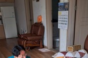 법성면, 102세 장수 어르신께 생신 축하 선물 전달