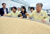 장세일 영광군수, 산물벼 수매현장 방문 “고품질 영광쌀 유통에 최선”