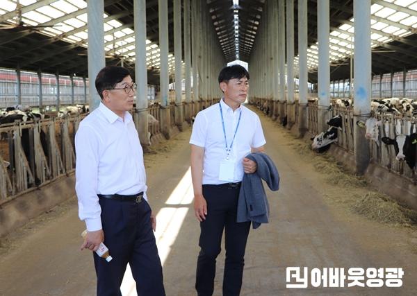 스마트 ICT 단지 견학 2.JPG