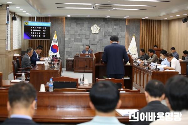 2025.08.26. 제23회 영광군의회 의원간담회 사진.JPG