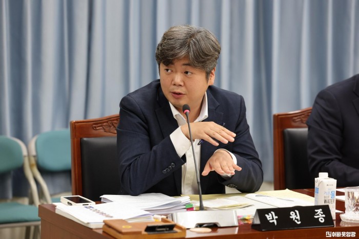 상임위 질의.jpg