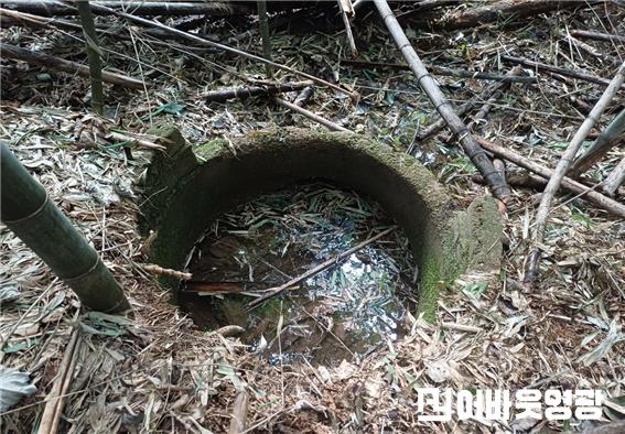 1.사진(고도도봉수 봉수군 마을 내 우물 터).jpg