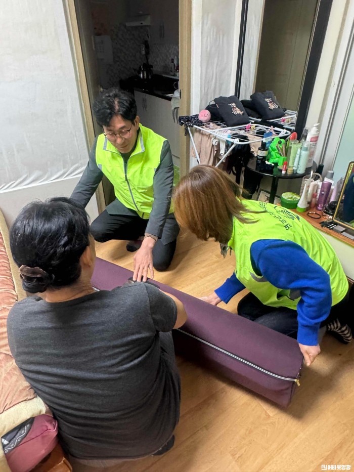 6.사진(홍농읍지역사회보장협의체, 따숨따숨)2.jpg