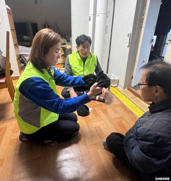 7.사진(한전KPS(주)제3사업처, 나눔냉장고 기탁)1.jpg